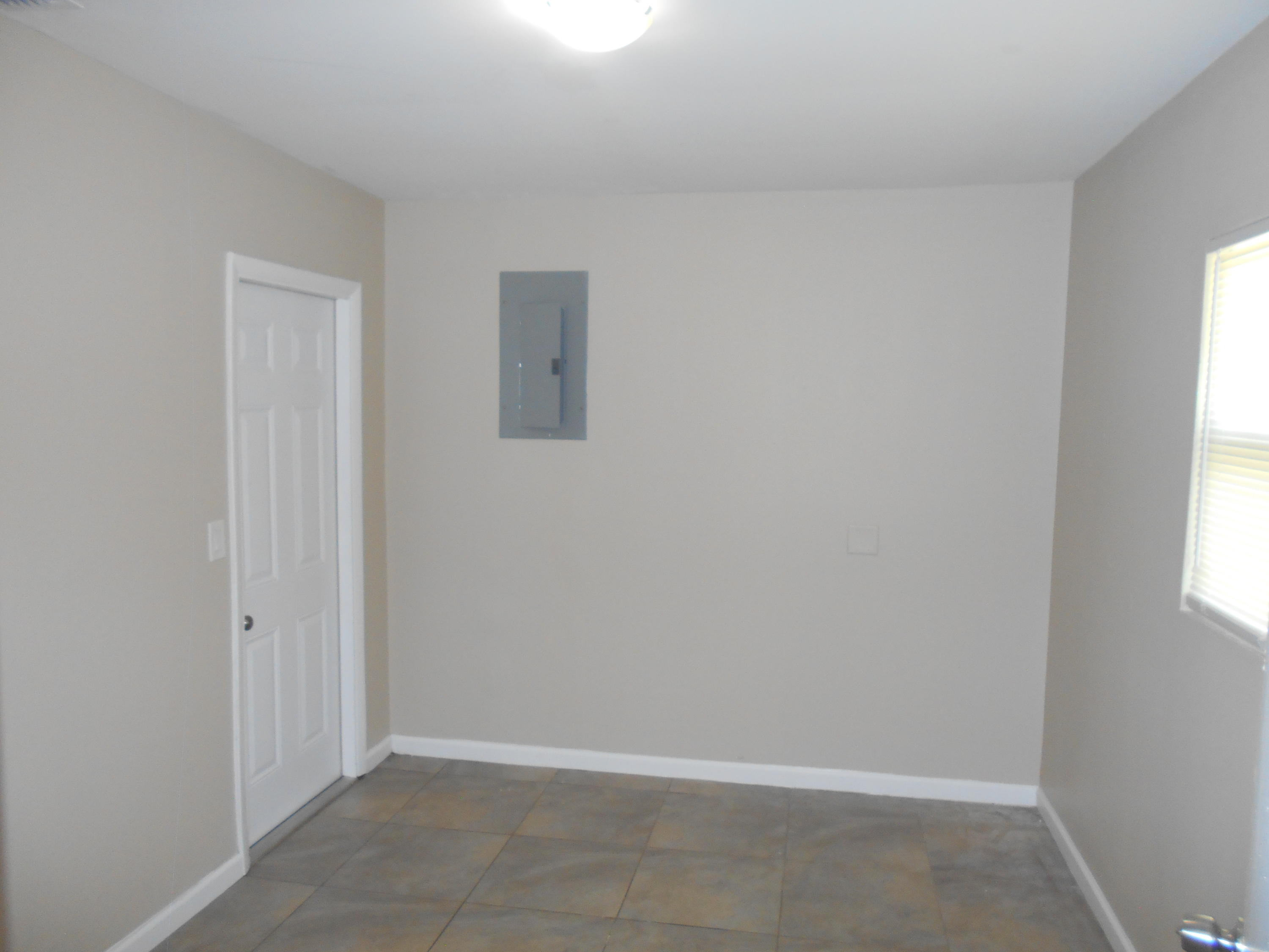 1472 West 35th Street Riviera Beach, FL 33404 - Photo 9 of 10 DSCN0975
