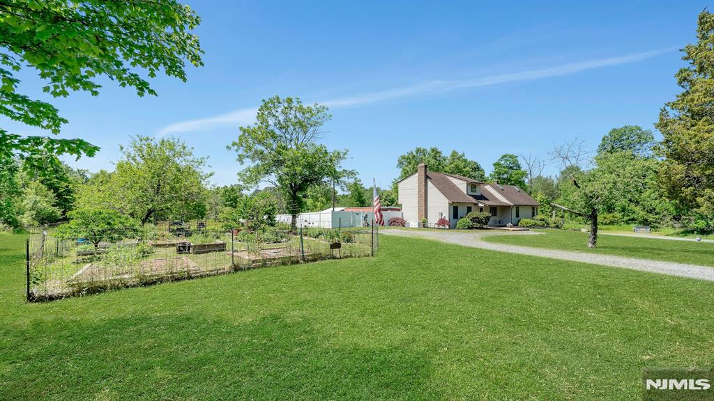 104 Steinmetz Road Hillsborough, NJ 08844 - Photo 46 of 50