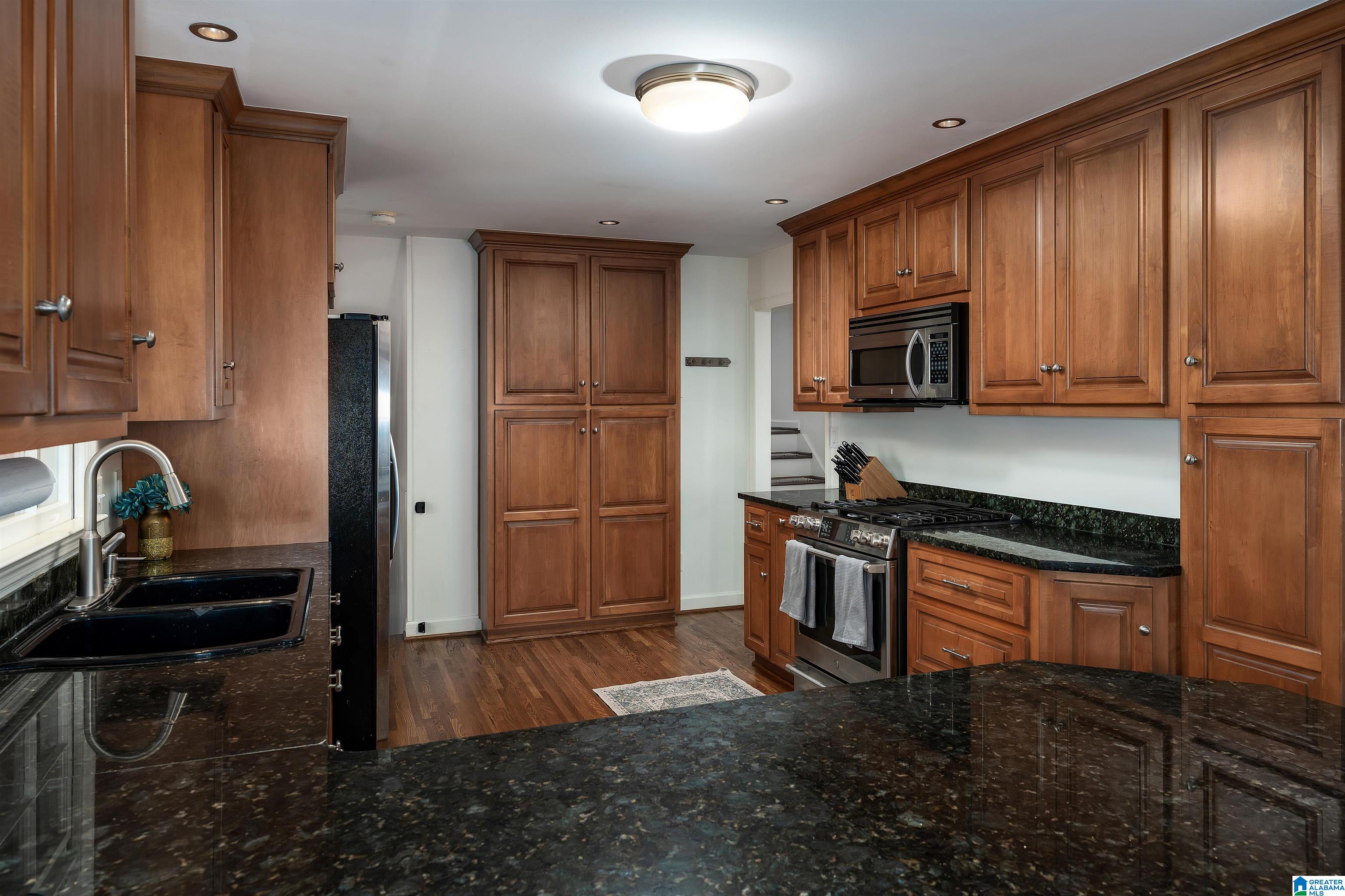 3756 Crestbrook Road Birmingham, AL 35223 - Photo 13 of 27
