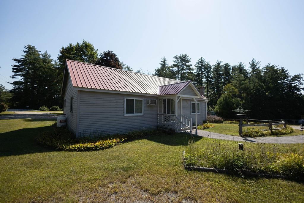 360 Maple Road Tamworth, NH 03886 - Photo 24 of 33 Gallery Image 24