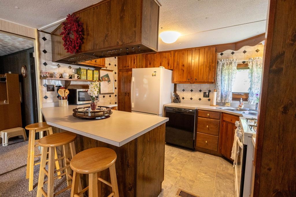 360 Maple Road Tamworth, NH 03886 - Photo 25 of 33 Gallery Image 25