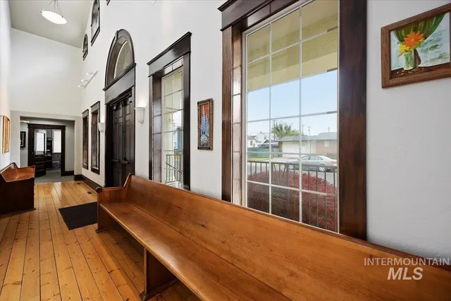 $750,000 | 200 8th Avenue North, Buhl, ID 83316