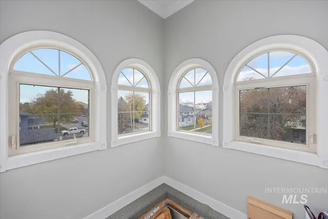 $750,000 | 200 8th Avenue North, Buhl, ID 83316