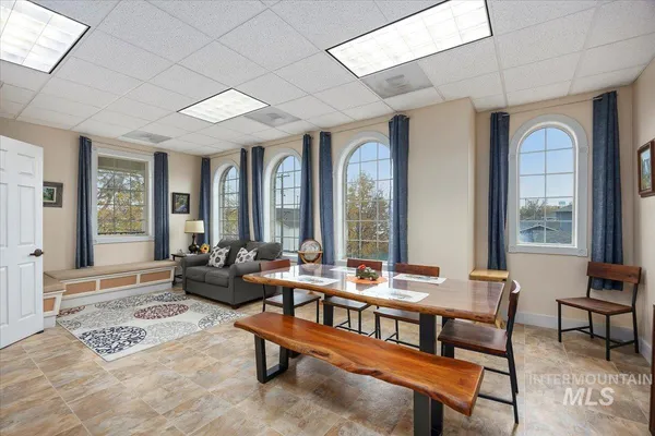 $600,000 | 200 8th Avenue North, Buhl, ID 83316