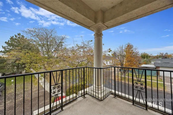 $600,000 | 200 8th Avenue North, Buhl, ID 83316