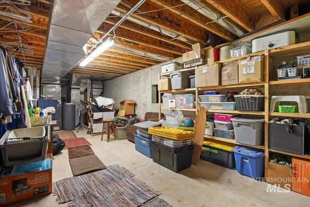 $750,000 | 200 8th Avenue North, Buhl, ID 83316