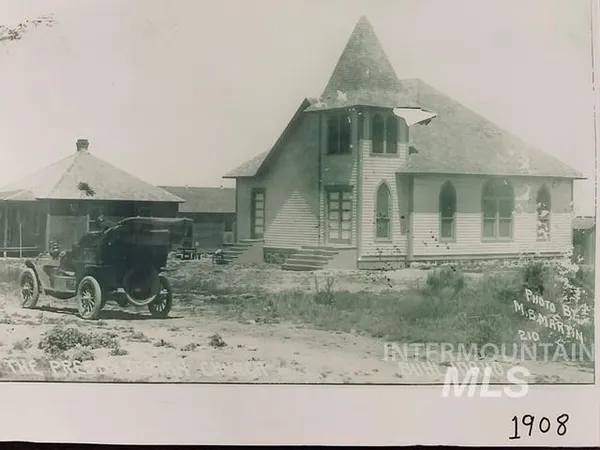 $600,000 | 200 8th Avenue North, Buhl, ID 83316