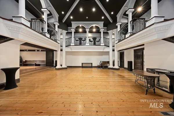 $600,000 | 200 8th Avenue North, Buhl, ID 83316