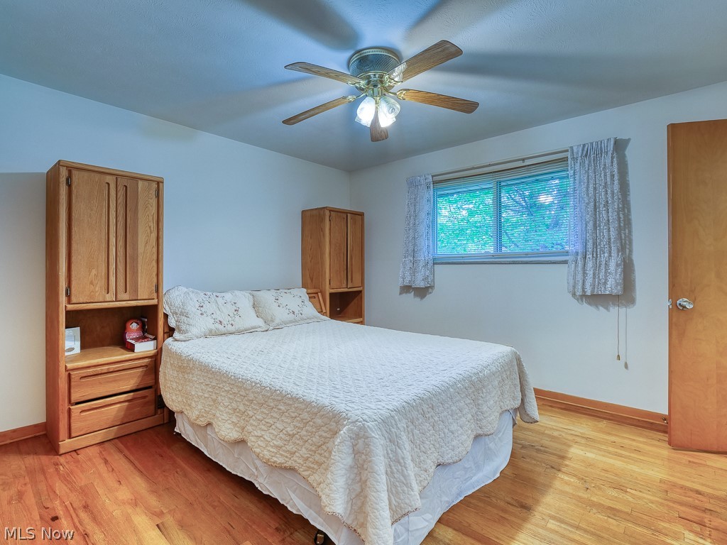 13943 Sheldon Road Cleveland, OH 44130 - Photo 20 of 35