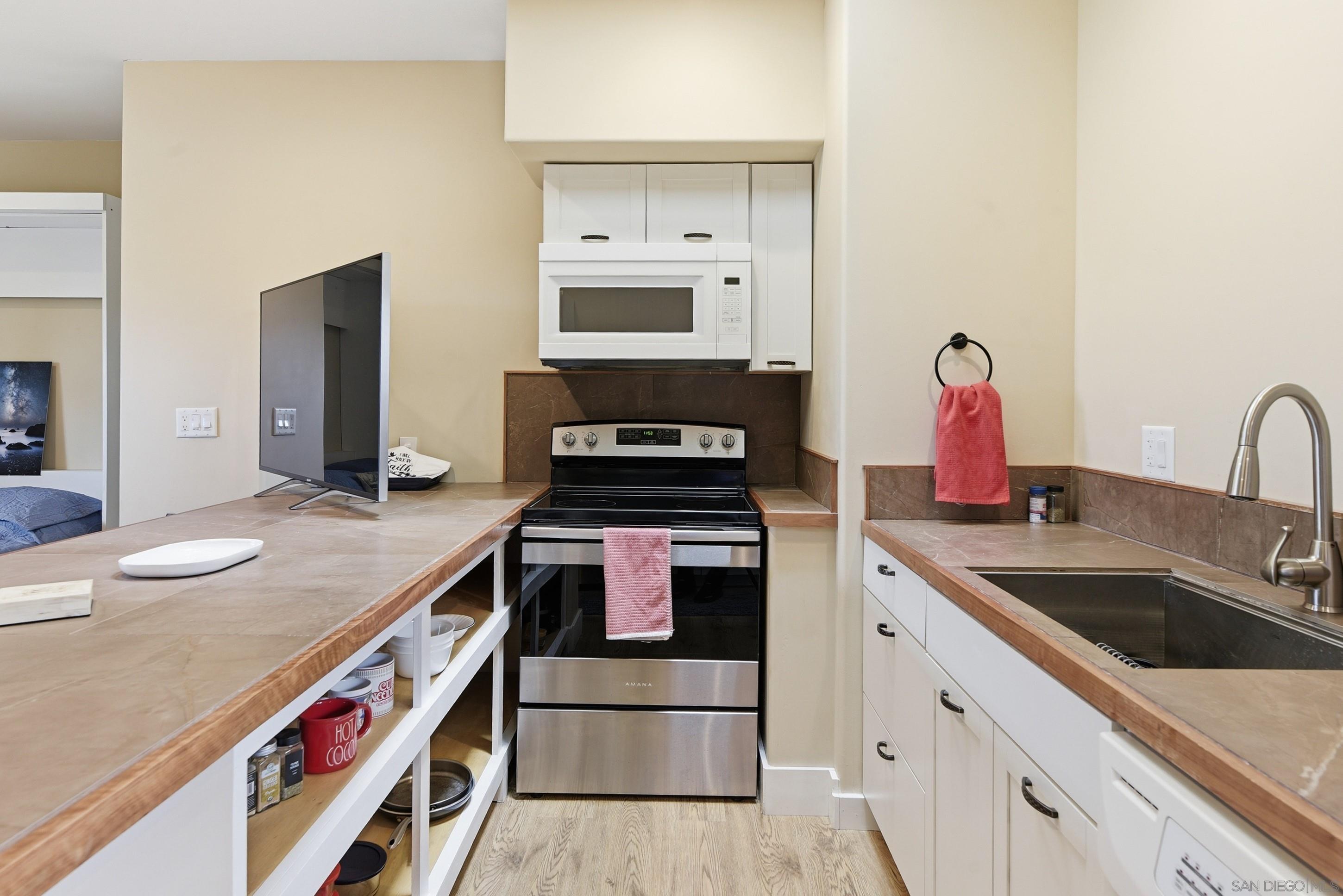 2275 Cameo Road Carlsbad, CA 92008 - Photo 49 of 60
