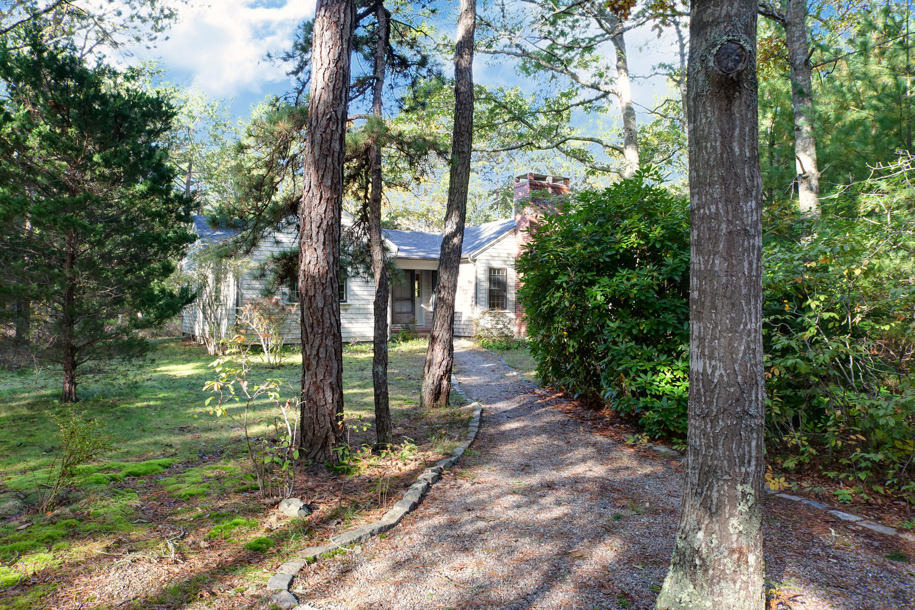 21 Lowell Road Cotuit, MA 02635 - Photo 5 of 49 Drive Way