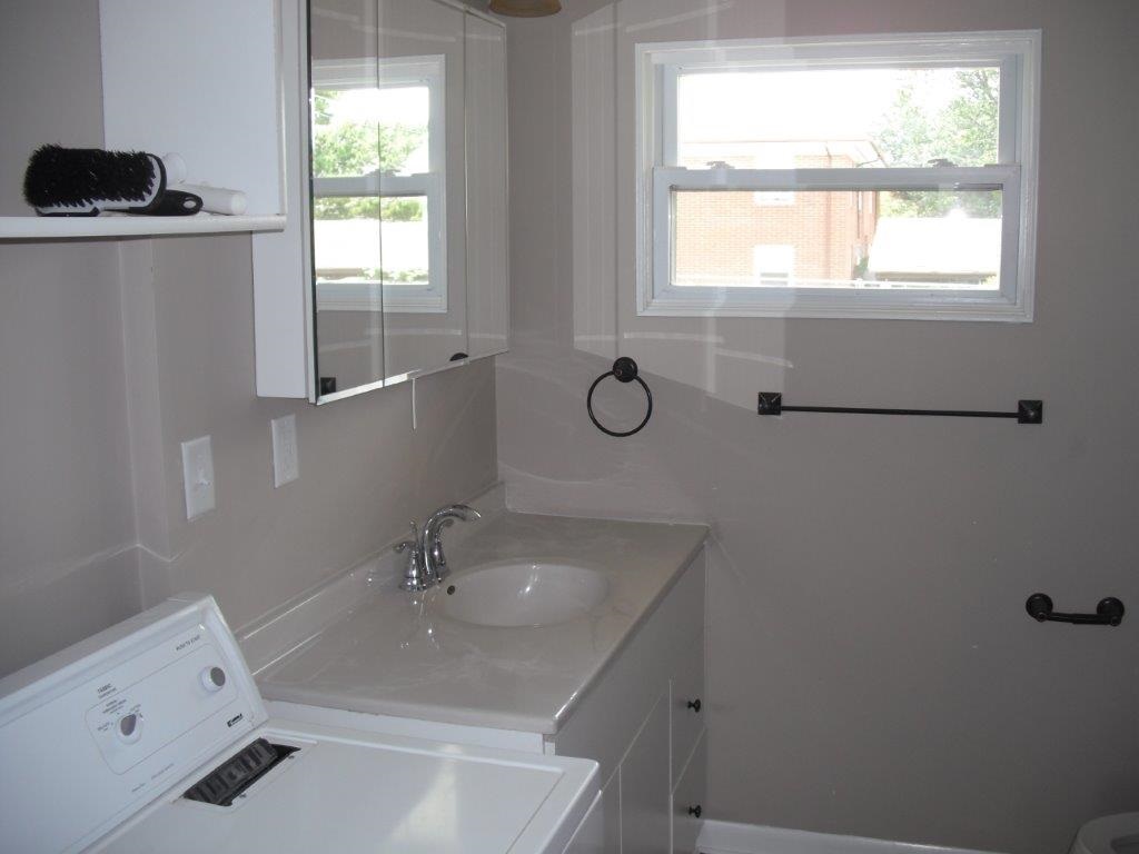 1609 Nuttman Avenue Decatur, IN 46733 - Photo 7 of 21