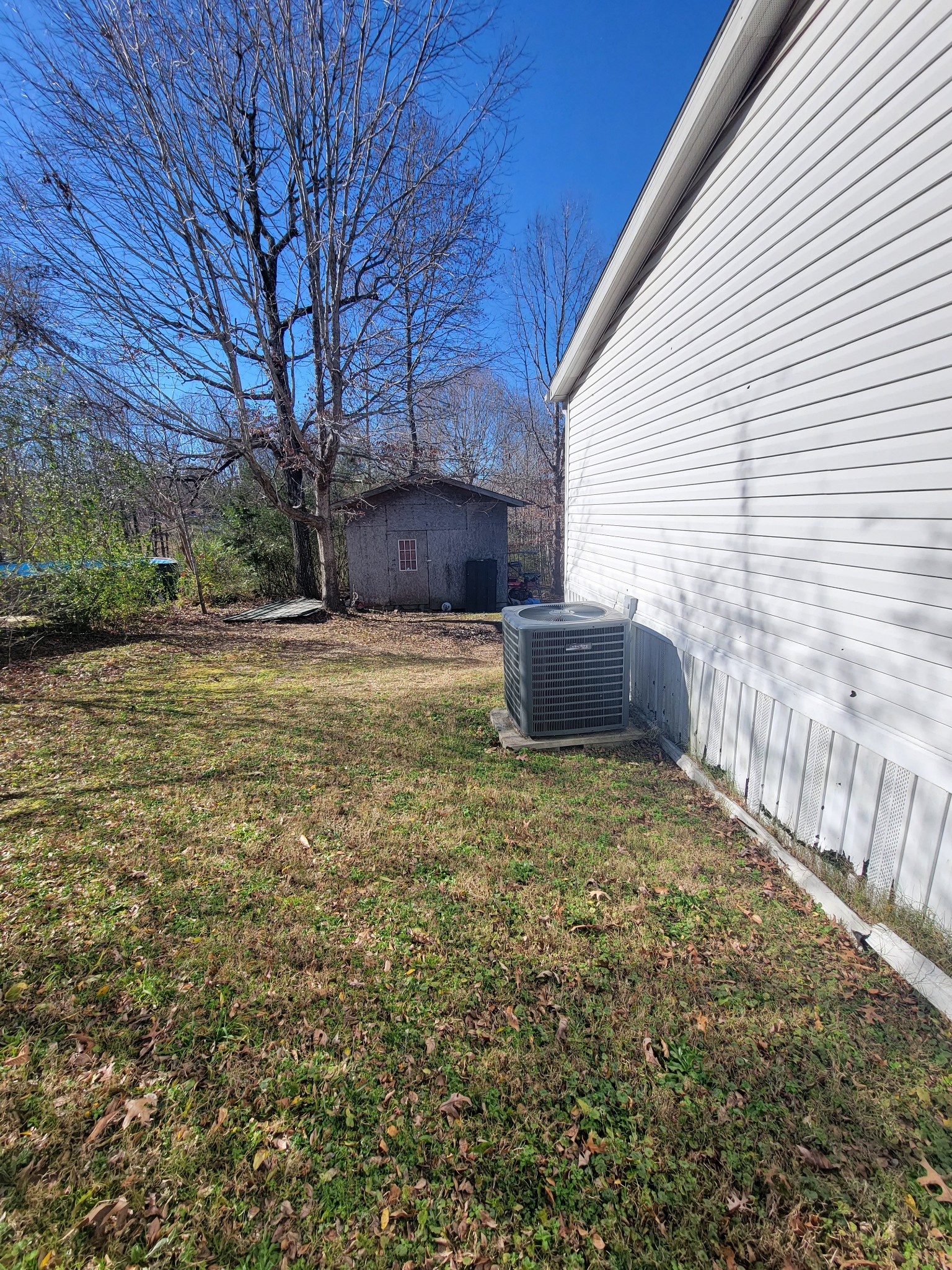 112 Baker Ridge Road Waverly, TN 37185 - Photo 3 of 11 Gallery Image 3