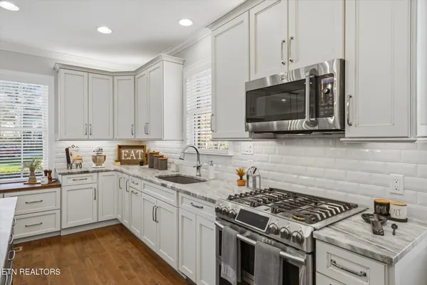 $725,000 | 5804 Rosedown Court, Knoxville, TN 37918