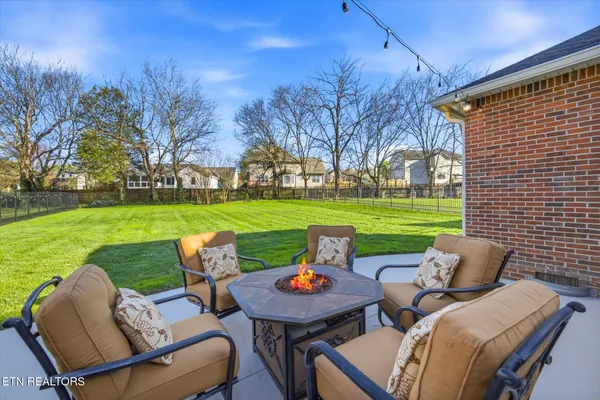 $725,000 | 5804 Rosedown Court, Knoxville, TN 37918