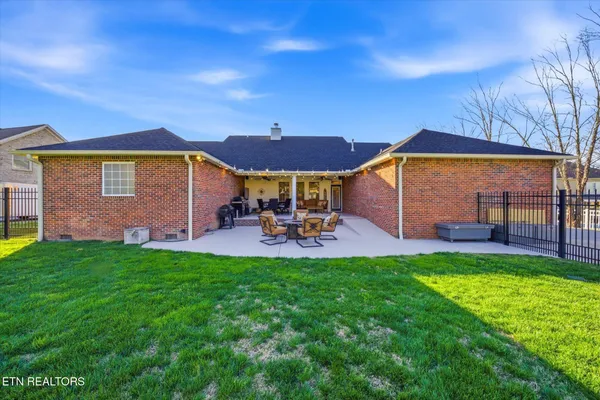 $725,000 | 5804 Rosedown Court, Knoxville, TN 37918