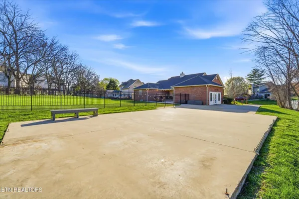 $725,000 | 5804 Rosedown Court, Knoxville, TN 37918