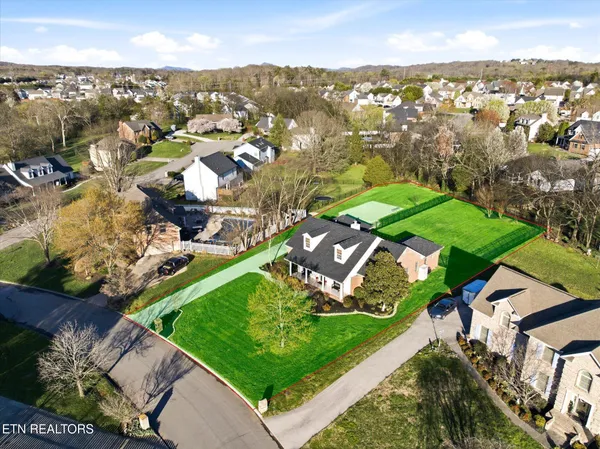 $725,000 | 5804 Rosedown Court, Knoxville, TN 37918