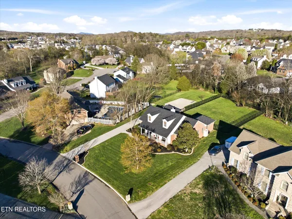 $725,000 | 5804 Rosedown Court, Knoxville, TN 37918