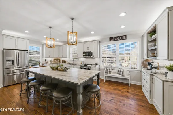 $725,000 | 5804 Rosedown Court, Knoxville, TN 37918