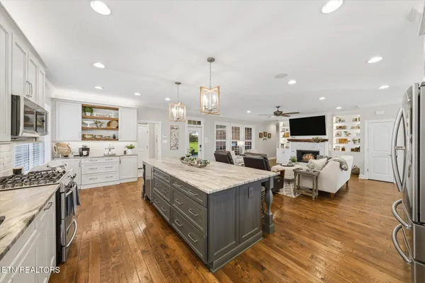 $725,000 | 5804 Rosedown Court, Knoxville, TN 37918