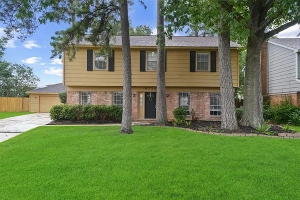 $249,999 | 5726 Green Timbers Drive, Humble, TX 77346