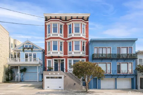 $2,895,000 | 1863-1865 Filbert Street, San Francisco, CA 94123