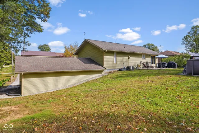 $328,900 | 1785 West Brownstown Road, North Vernon, IN 47265