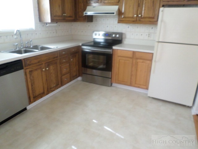 165-1 Meadow Ridge Road Boone, NC 28607 - Photo 17 of 23 Gallery Image 17