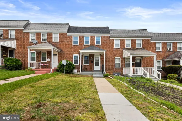 $2,300 | 1015 Lyndhurst Street, Baltimore, MD 21229