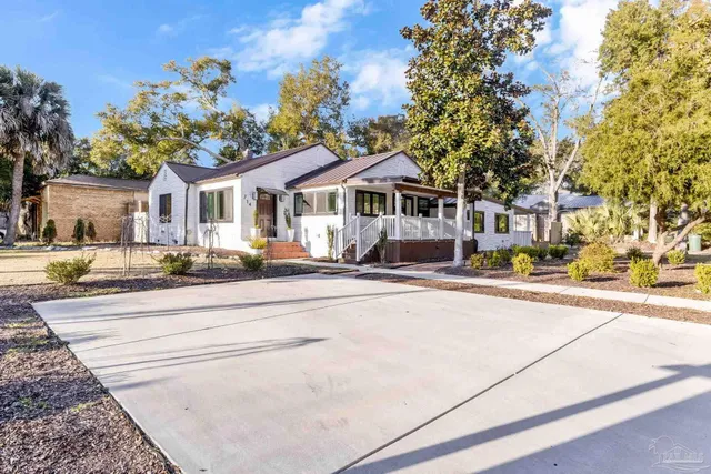 $569,999 | 714 Bayshore Drive, Pensacola, FL 32507