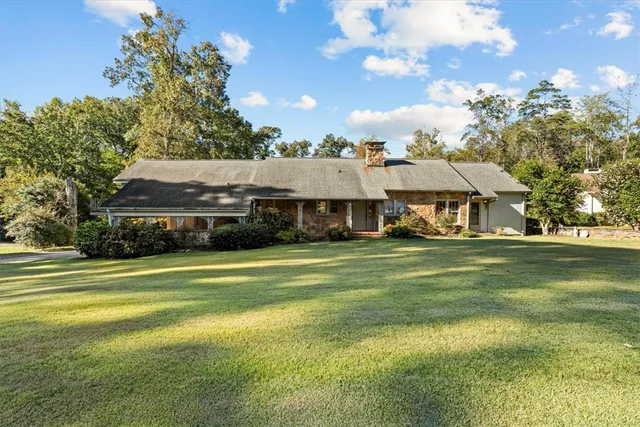 $349,000 | 102 South Poplar Street, Seneca, SC 29678