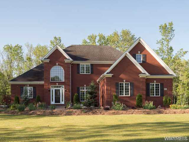 10425 Keller Road Clarence, NY 14031 - Photo 1 of 1 Exterior Back.