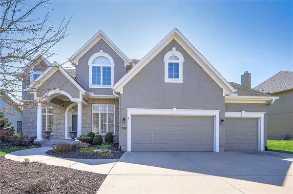 $850,000 | 13221 Falmouth Street, Leawood, KS 66209