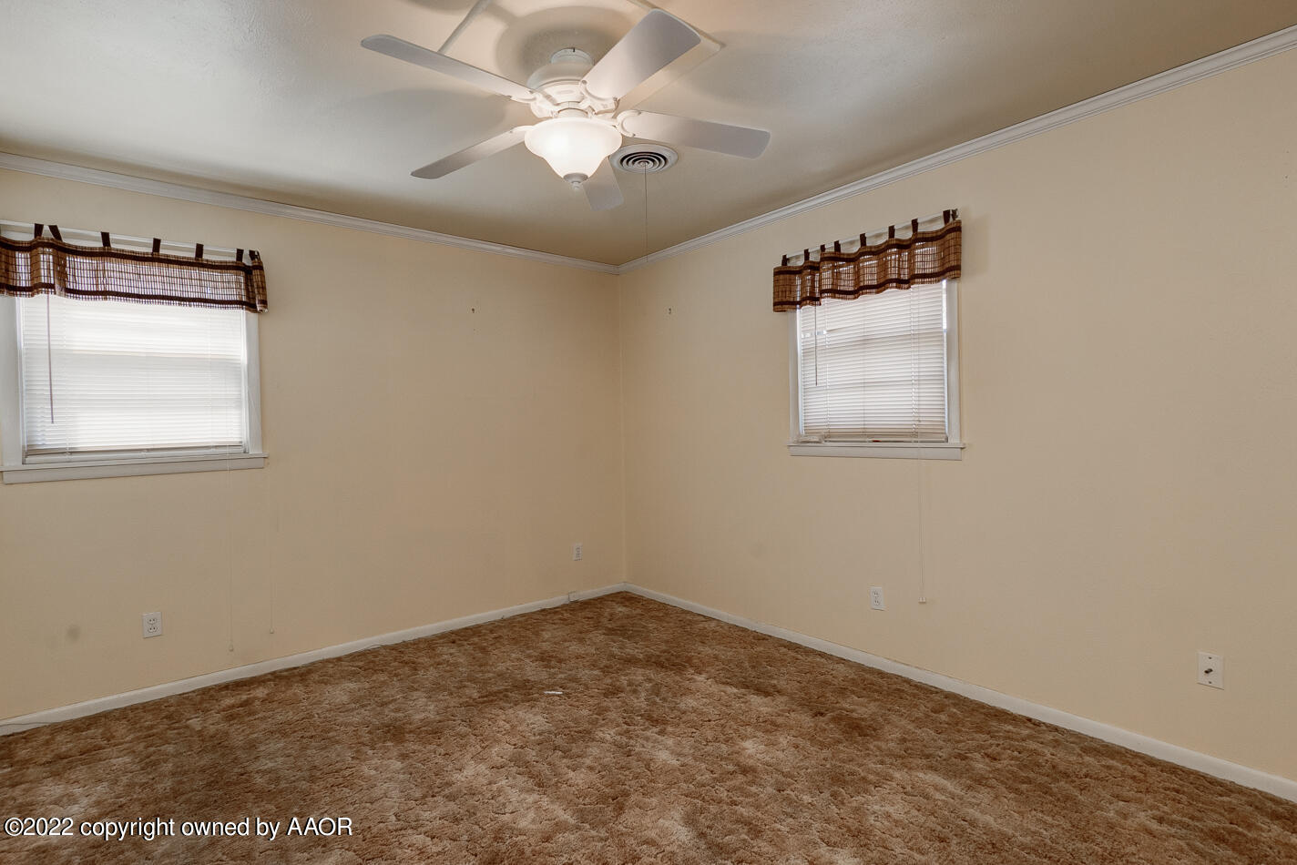 5015 South Milam Street Amarillo, TX 79110 - Photo 11 of 15 an empty room with a window