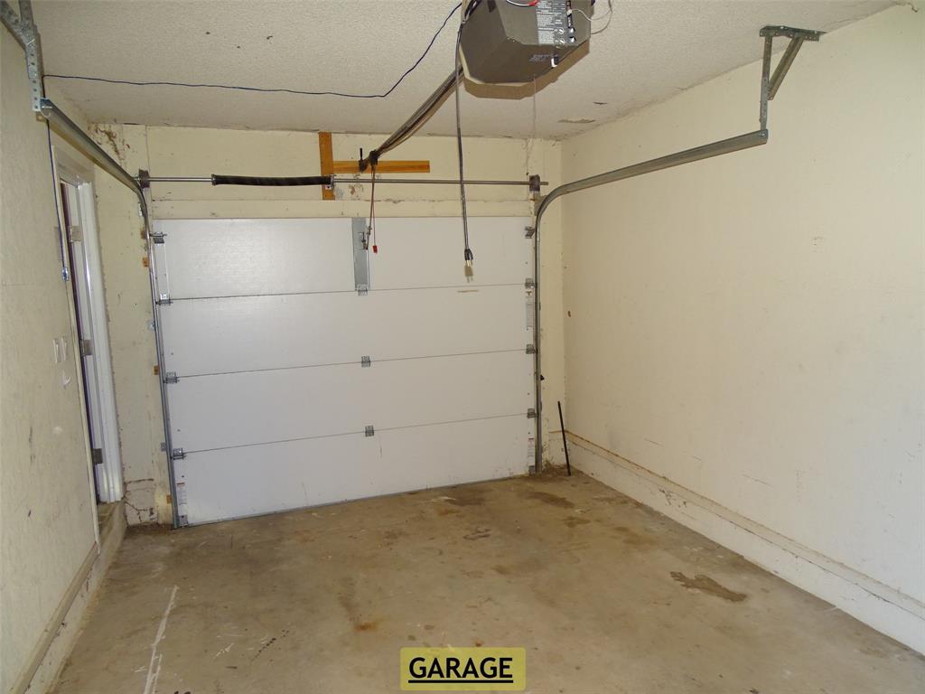 908 Brookside Street Sweetwater, TX 79556 - Photo 17 of 20 a view of small space