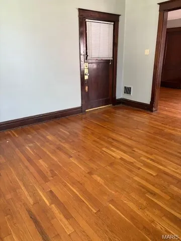 $400,000 | 6532 Bartmer Avenue, University City, MO 63130