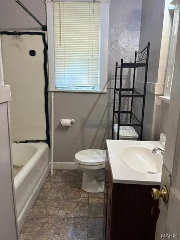 $400,000 | 6532 Bartmer Avenue, University City, MO 63130