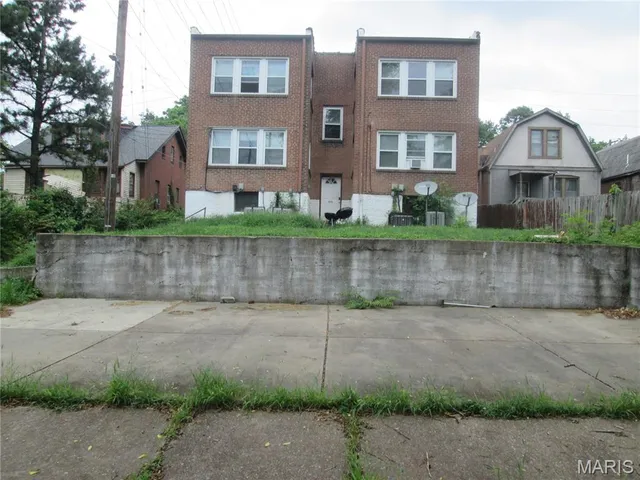 $400,000 | 6532 Bartmer Avenue, University City, MO 63130