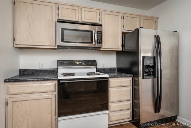 $199,500 | 303 Colonial Club Drive, New Albany, IN 47150