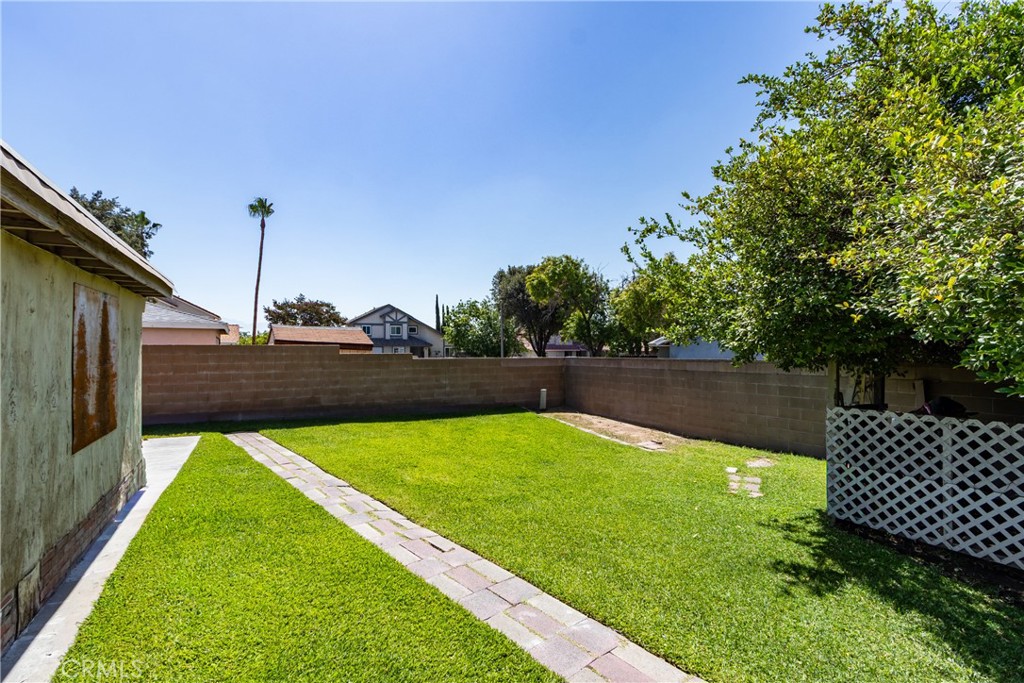 485 East Randall Avenue Rialto, CA 92376 - Photo 36 of 37