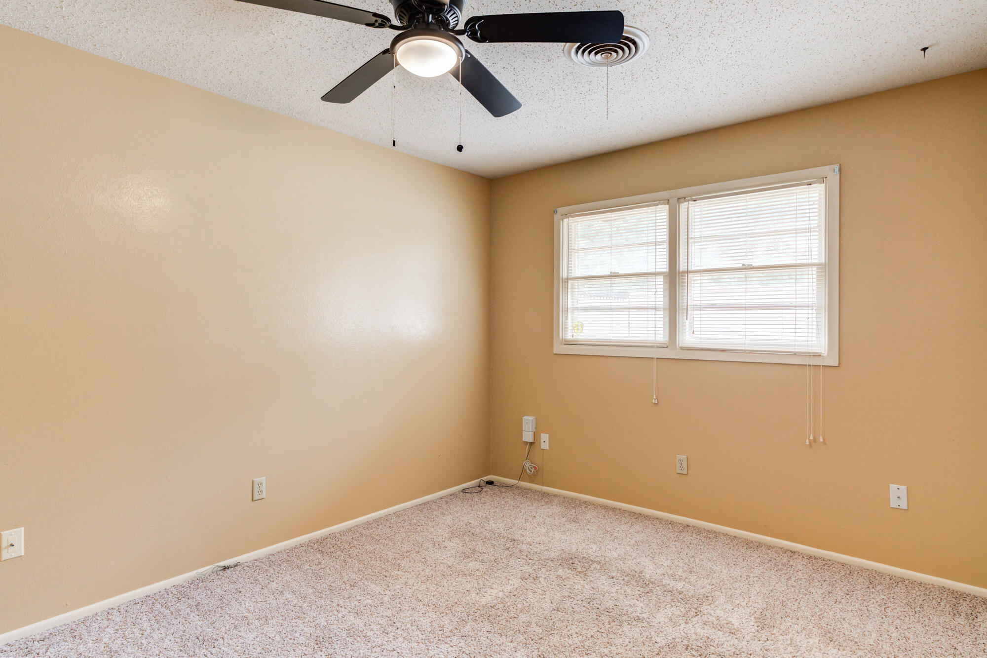 4313 58th Street Lubbock, TX 79413 - Photo 9 of 13 bedroom