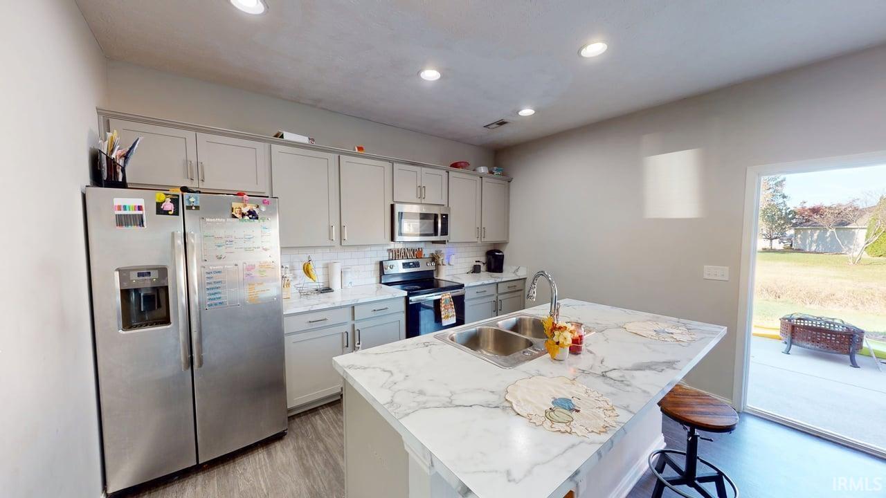 302 Stellar Way Huntingburg, IN 47542 - Photo 11 of 20