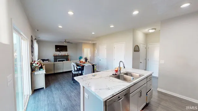 $239,900 | 302 Stellar Way, Huntingburg, IN 47542