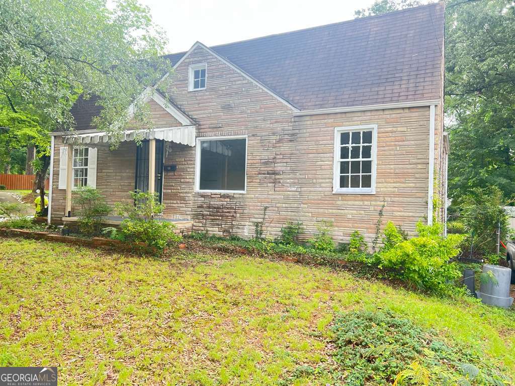 1870 Grove Avenue East Point, GA 30344 - Photo 3 of 18