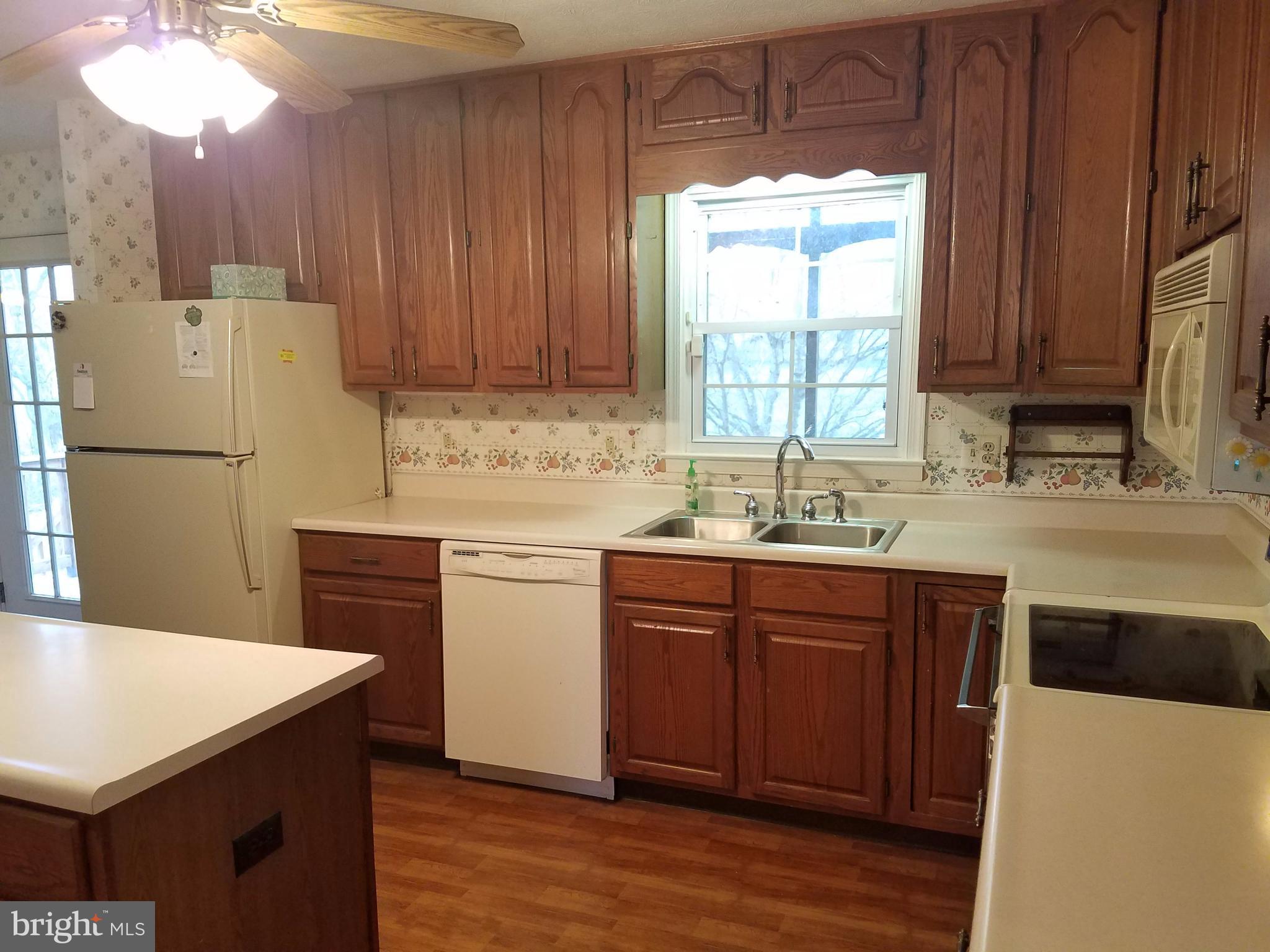 1087 Crooked Run Road Mount Jackson, VA 22842 - Photo 12 of 29 Kitchen View 3
