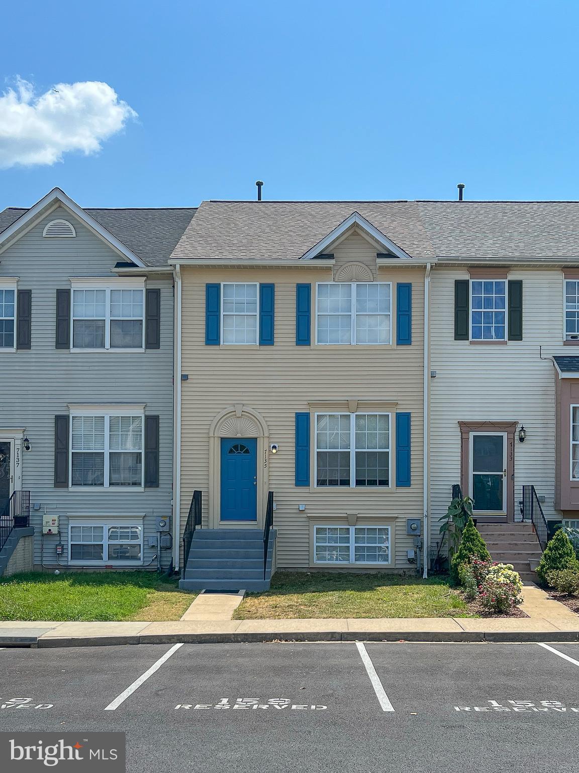 7135 Ladd Circle Frederick, MD 21703 - Photo 2 of 44