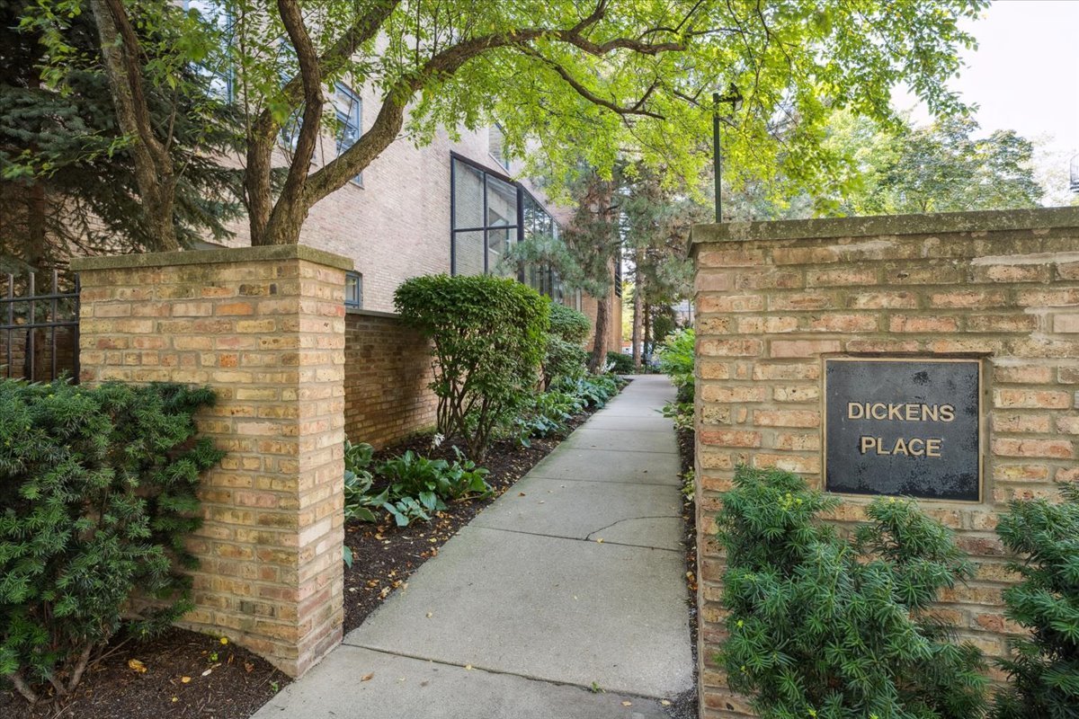 2100 North Racine Avenue, Unit 3D Chicago, IL 60614 - Photo 4 of 49