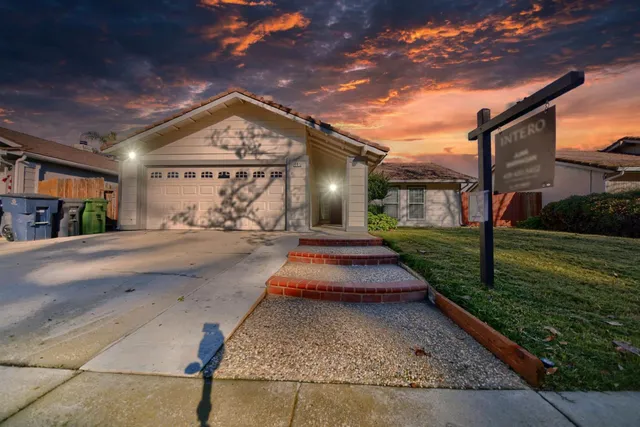 $550,000 | 495 West Central Avenue, Tracy, CA 95376