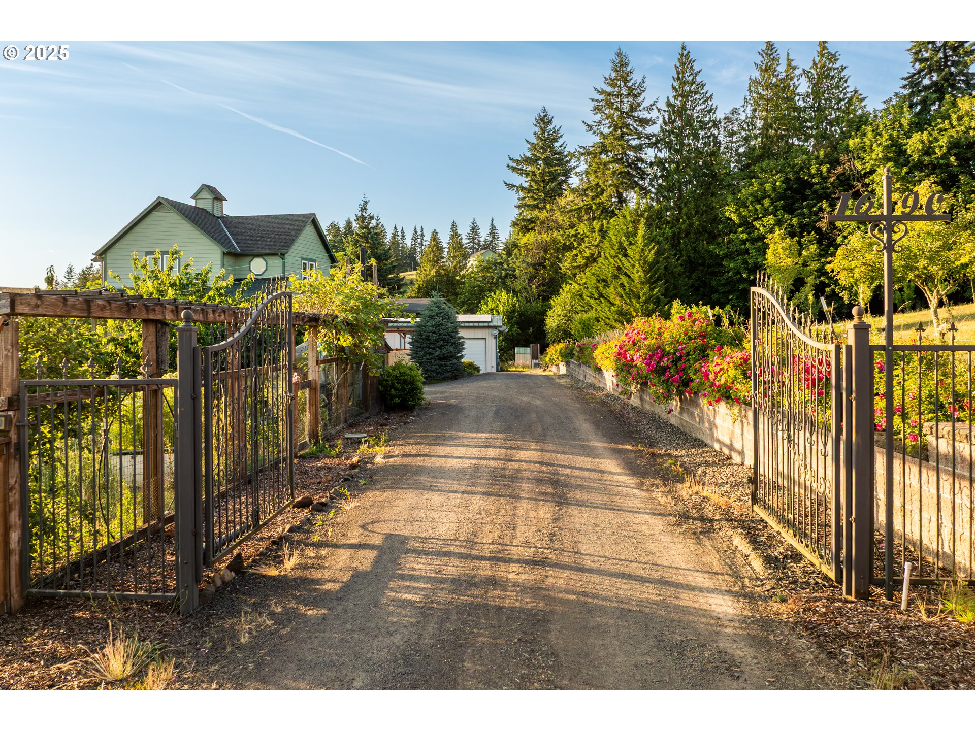 1690 Cloverdale Road Kalama, WA 98625 - Photo 3 of 48 Gallery Image 3